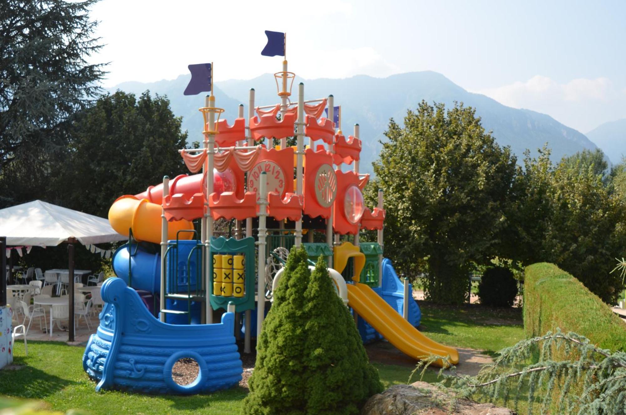Family Hotel Primavera Levico Terme Zewnętrze zdjęcie