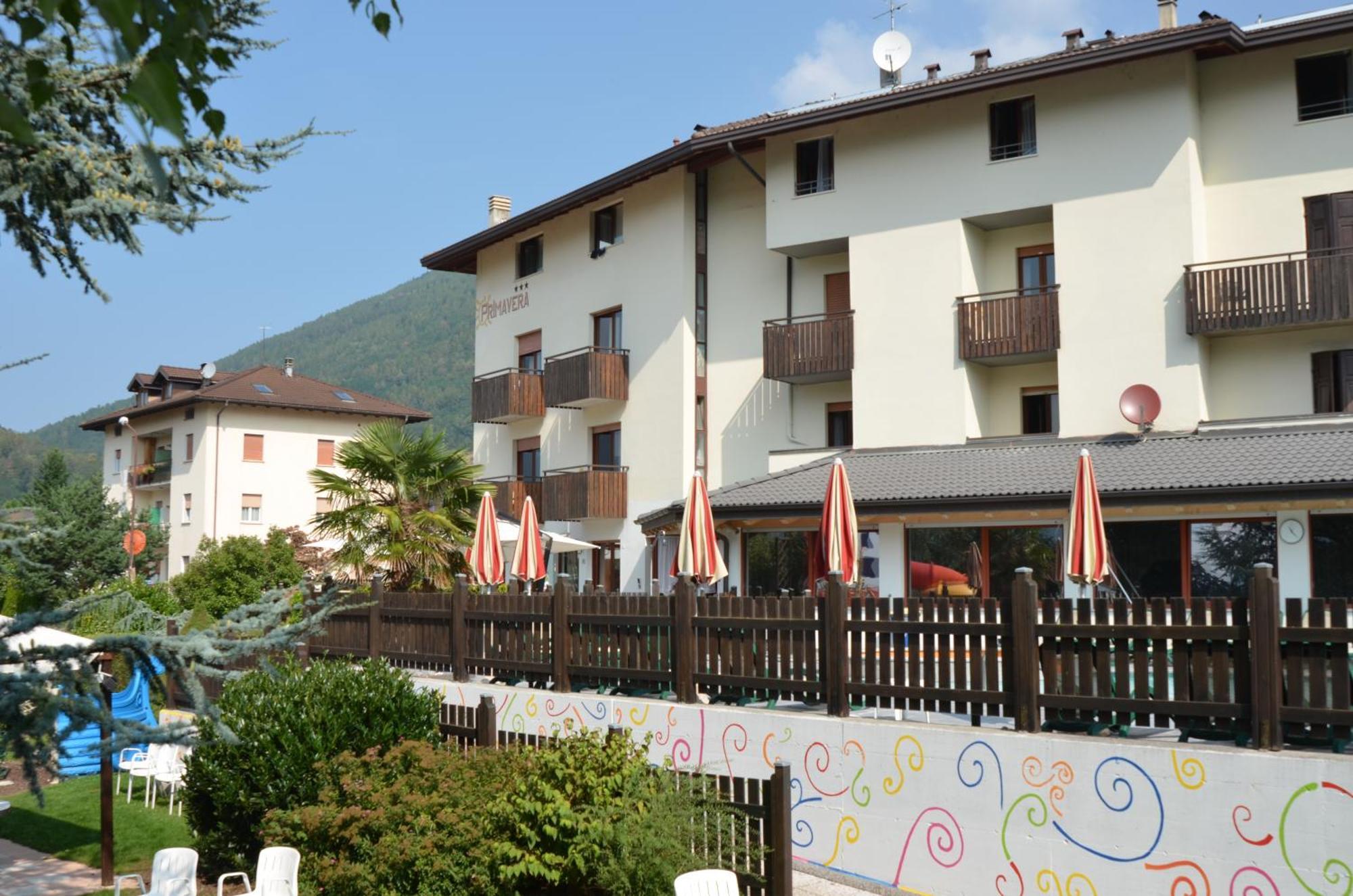 Family Hotel Primavera Levico Terme Zewnętrze zdjęcie