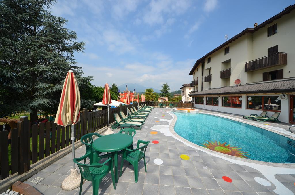 Family Hotel Primavera Levico Terme Zewnętrze zdjęcie